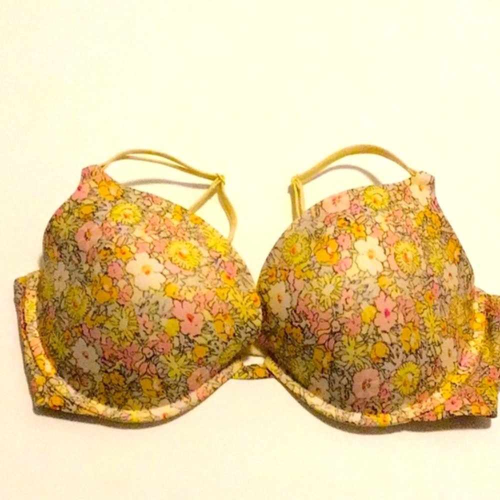 Victoria’s Secret floral bra 36DD